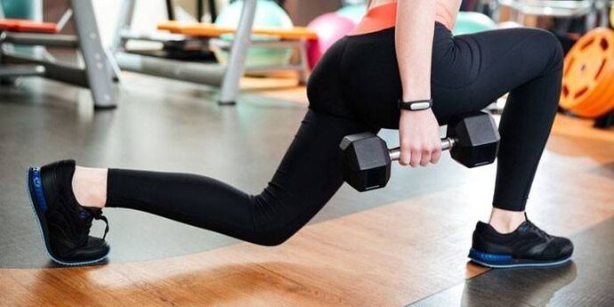 lunges with dumbbells to lose weight